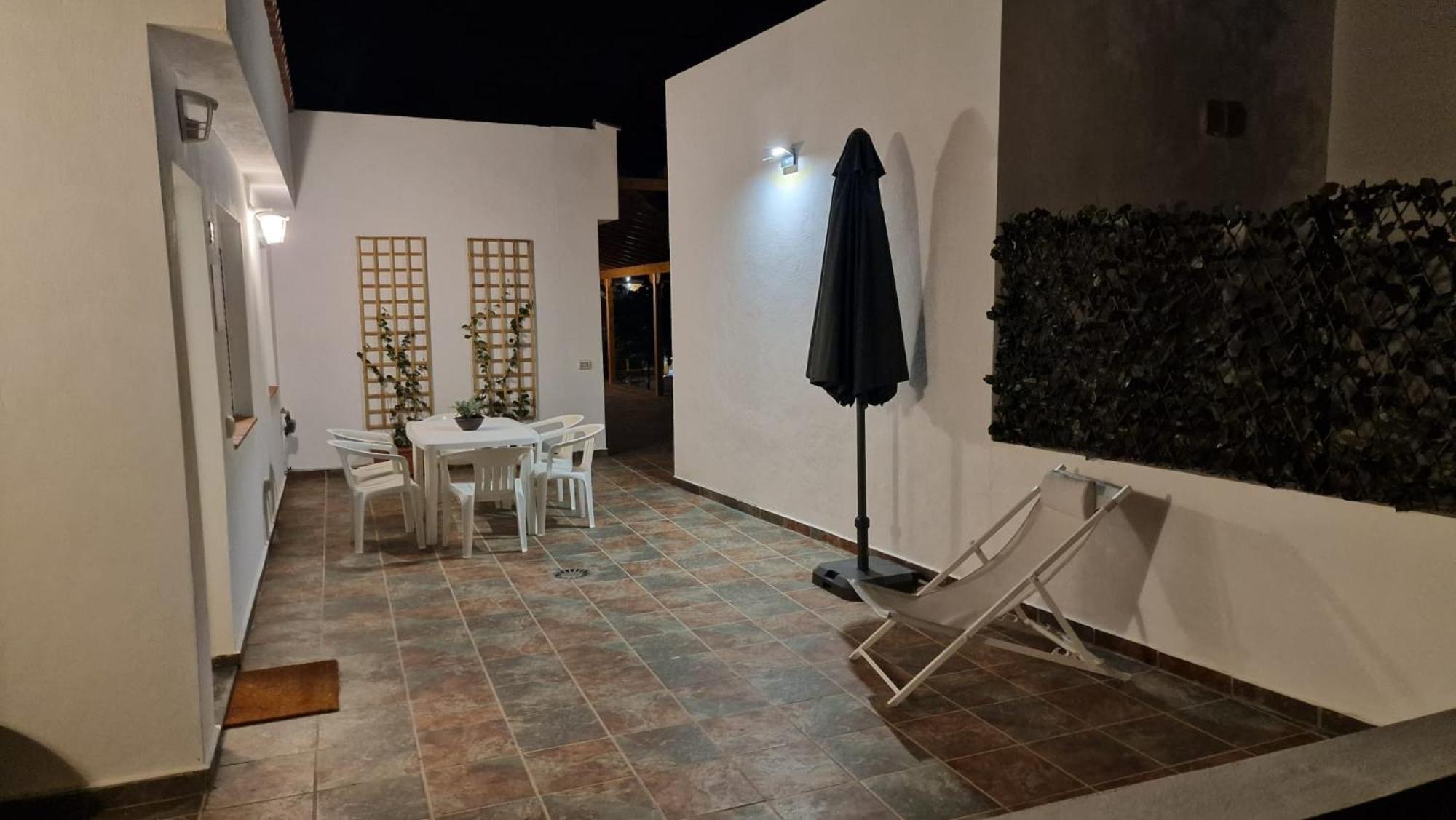 2 Bedroom Apartments Los Cristianos Beach Tenerife Tamaragua Арона Экстерьер фото